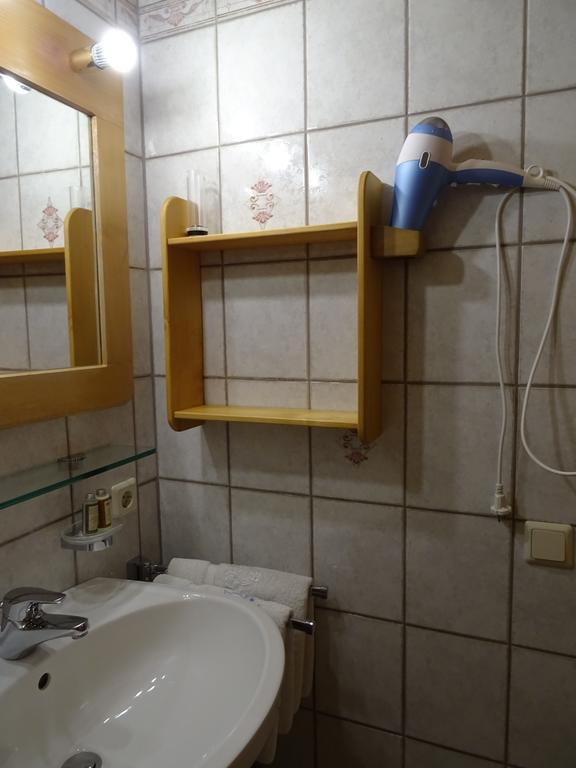 Baby- Und Kinderhof Aicherbauer Seeham Exteriör bild